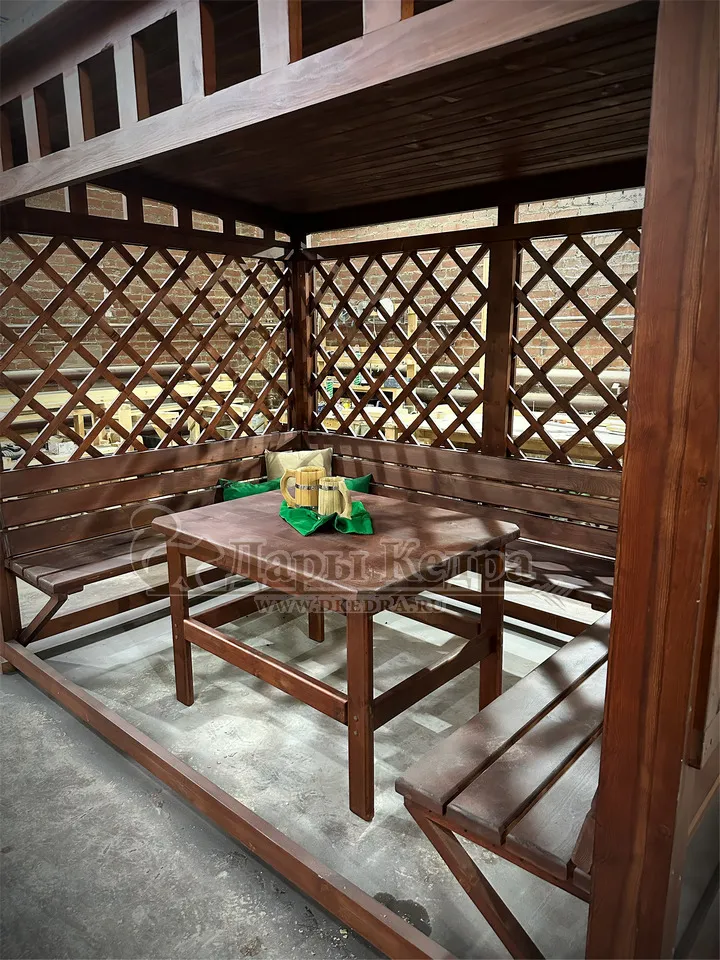 Беседка из дерева